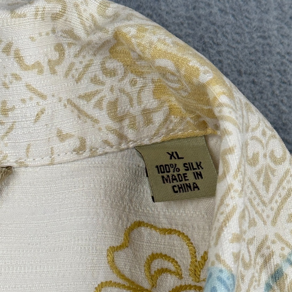 Tommy Bahama Shirt Mens XL Beige 100% Silk Hawaiian‎ Floral Button Up Aloha - Picture 4 of 8